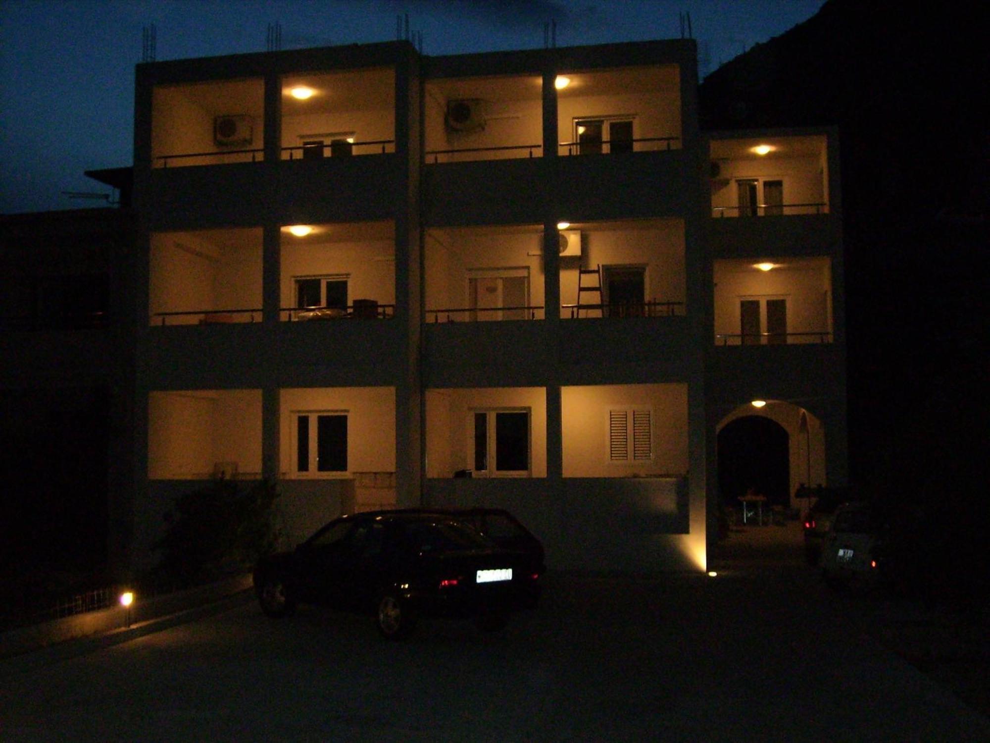 Apartments Ante 오미스 외부 사진