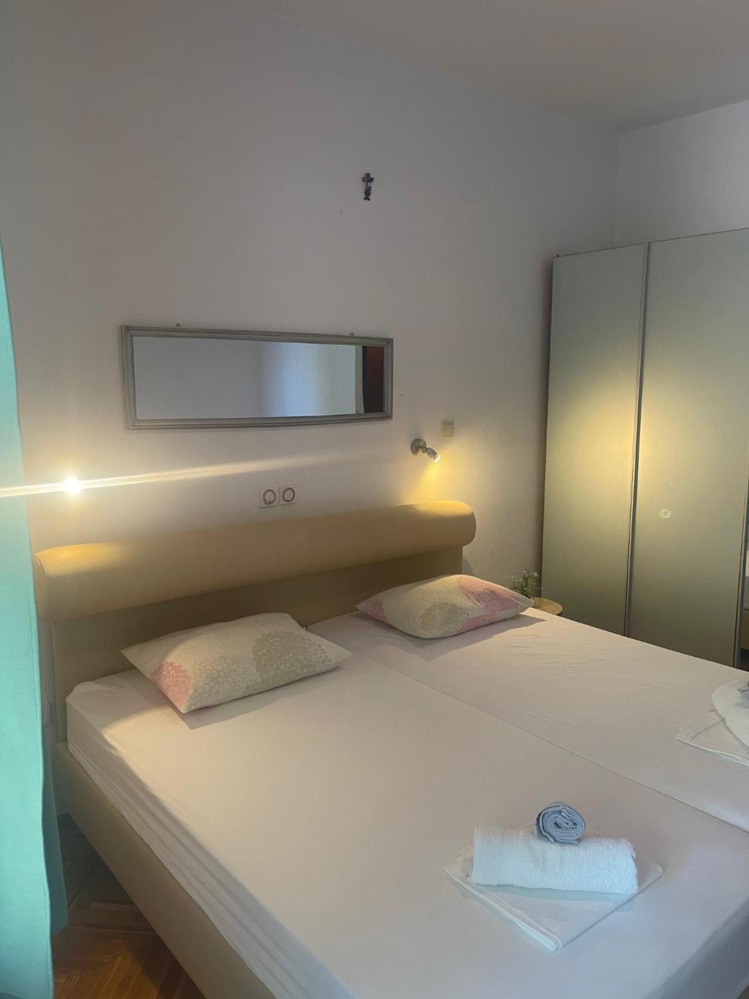 Apartments Ante 오미스 외부 사진
