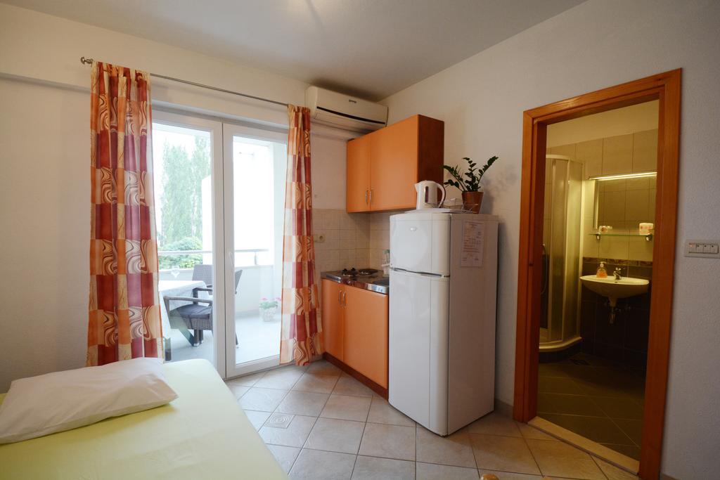Apartments Ante 오미스 외부 사진