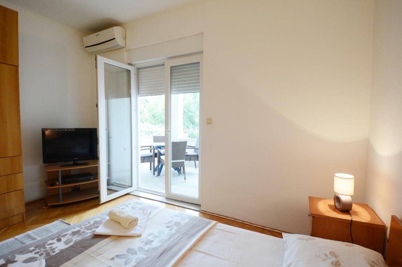 Apartments Ante 오미스 외부 사진